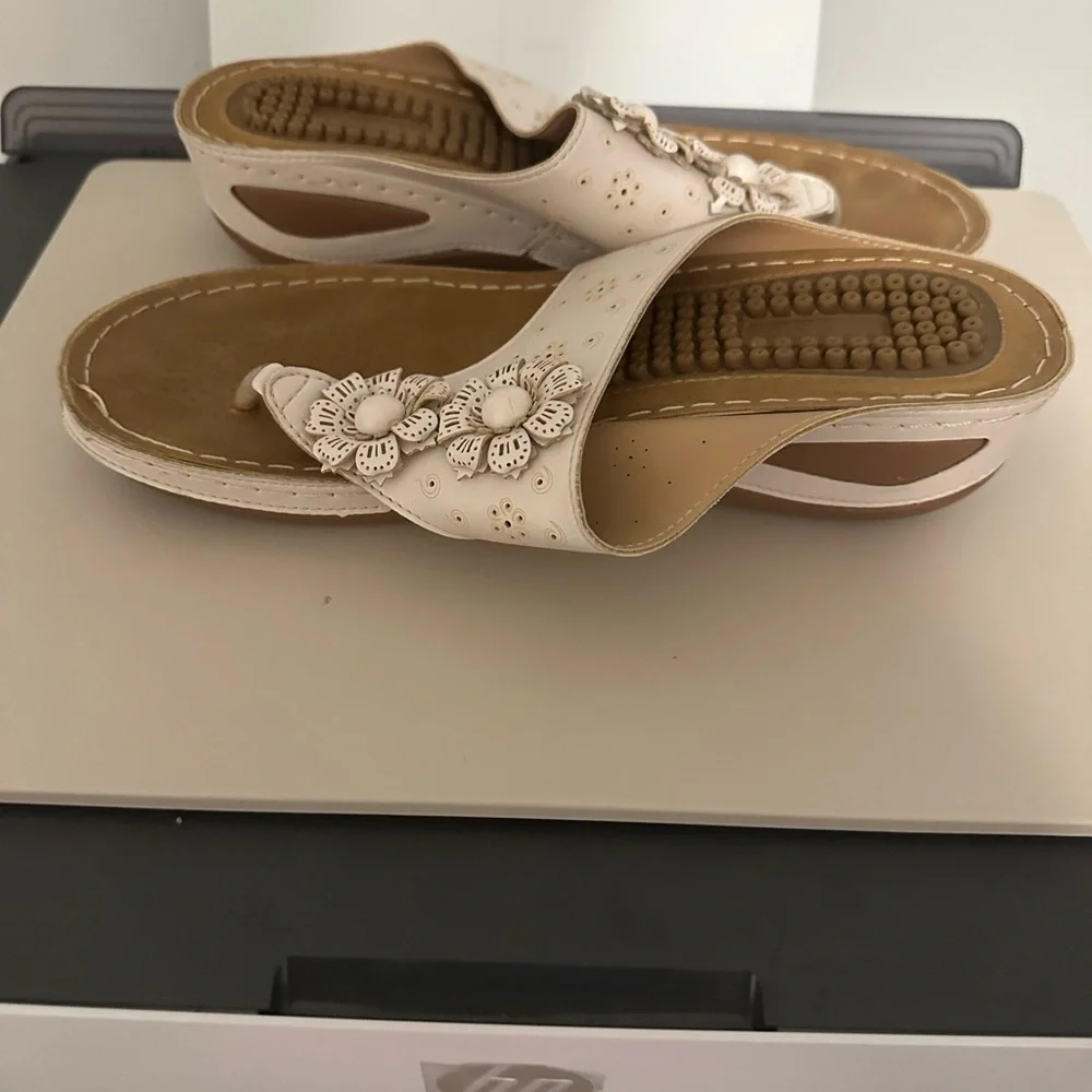 Elegant‎ White Women's Sandals
